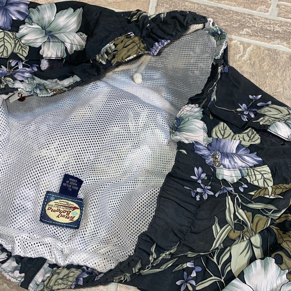 Tommy Bahama Mens Swim Trunks XL Black Floral - Picture 3 of 3